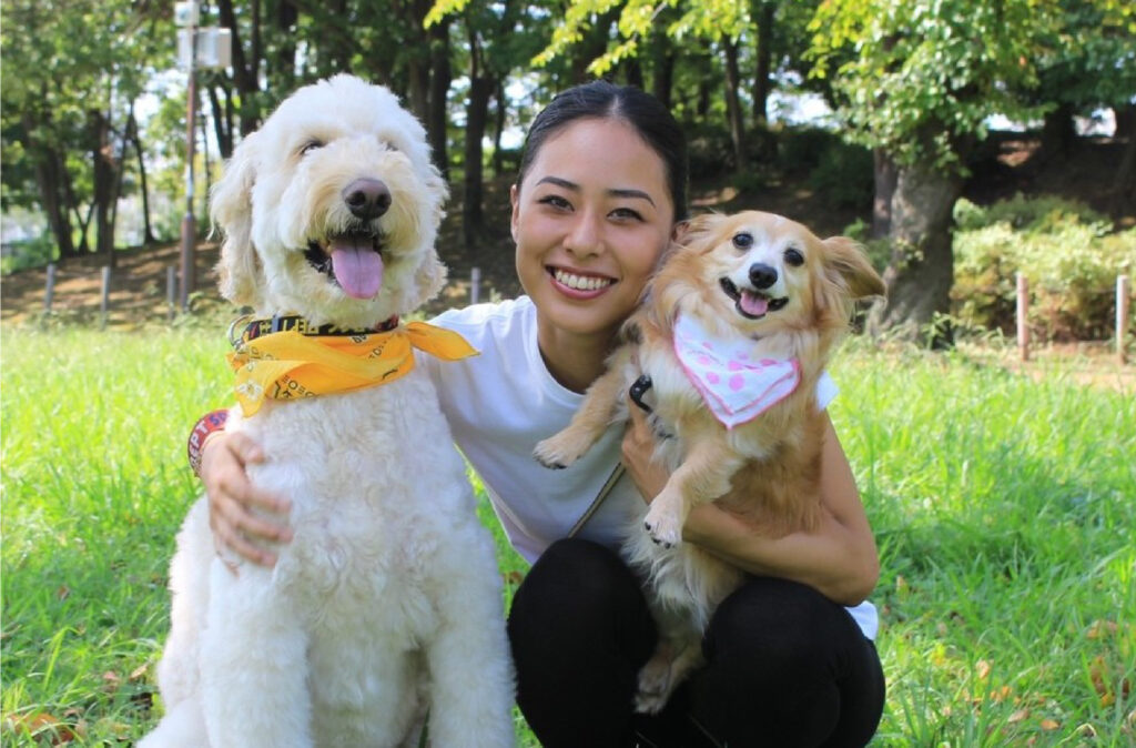 山路麻梨菜と愛犬